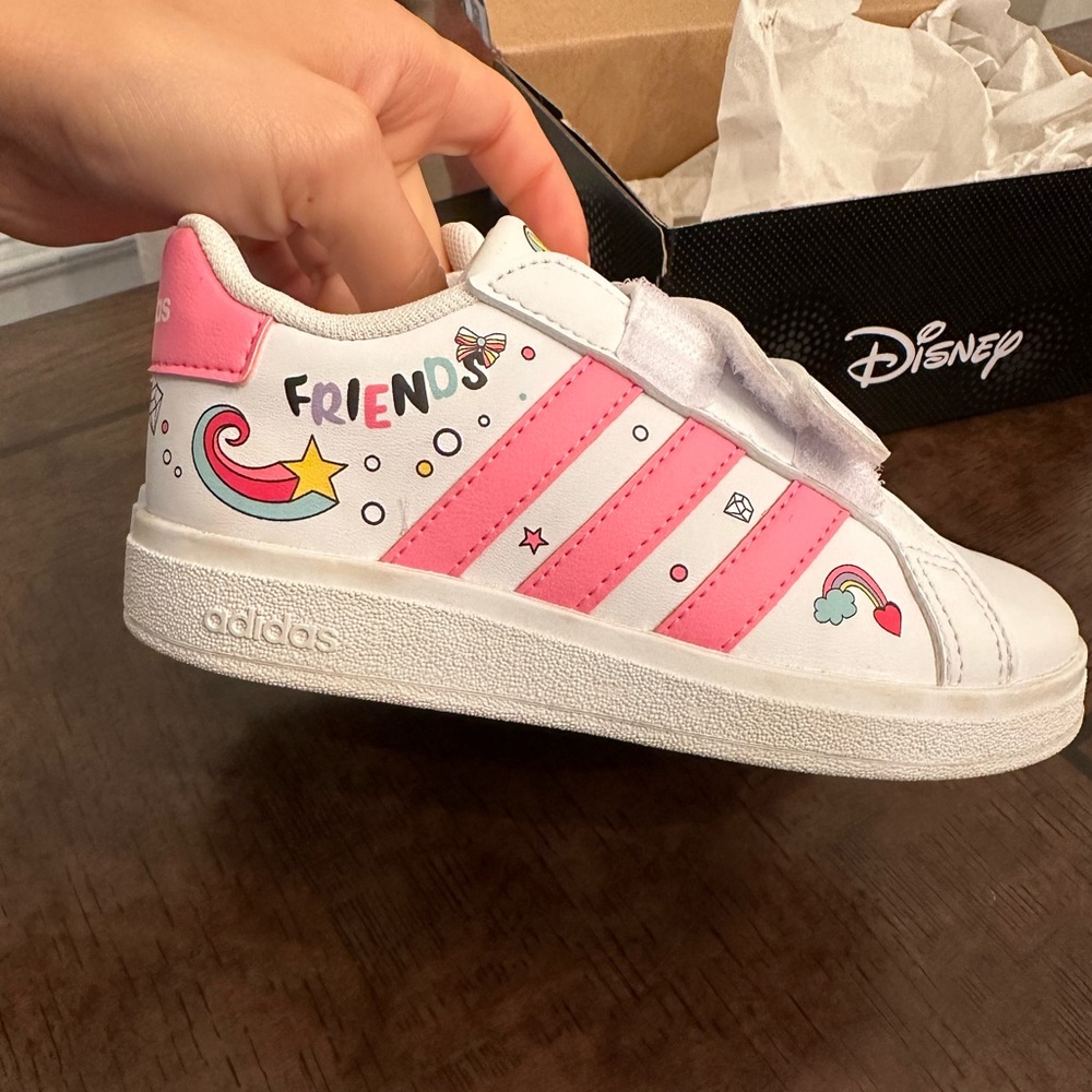Disney Grand Court Minnie Shoes